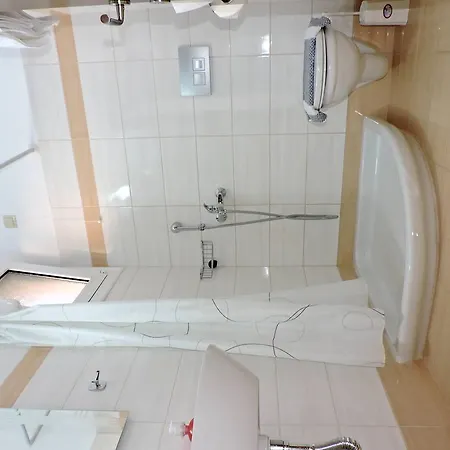 Apartment Nina 2 *